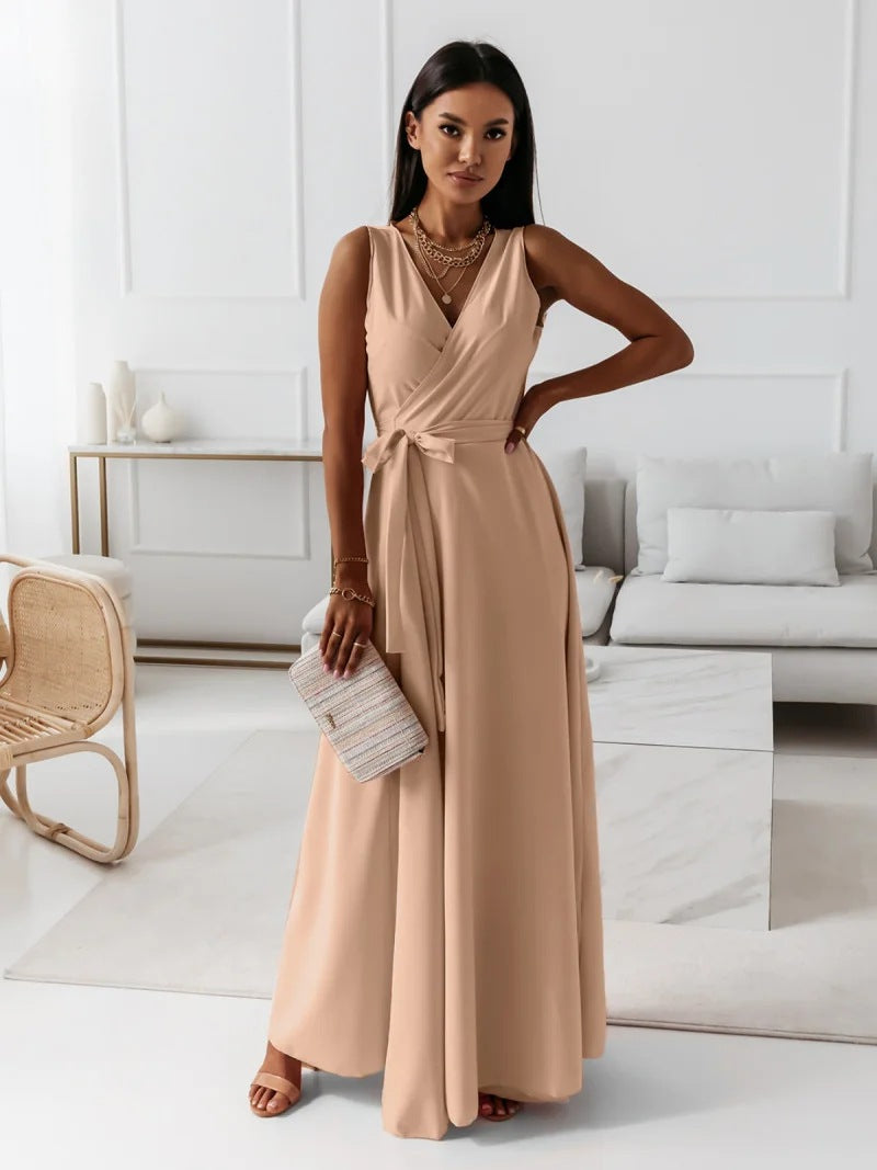 MARIA - Elegantes einfarbiges Kleid mit V-Ausschnitt