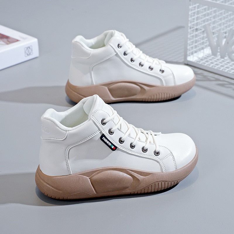 Trendige Plateau-Sneaker | Damen Schuhe mit erhöhter Sohle für maximalen Komfort